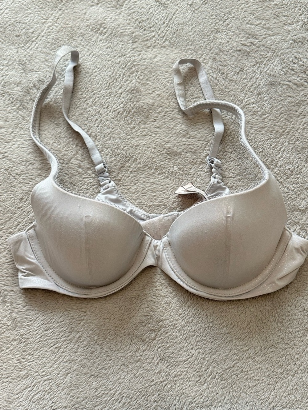 Victoria's Secret Light Grey Everyday T-Shirt Bra